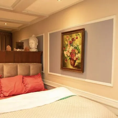 Bed & Breakfast Red Light Chinatown City Centre *